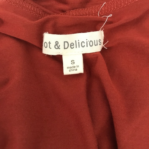 Cut out long sleeve dress - Picture 2 of 3